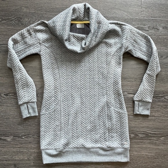 SzXS Shambhala quilted grey cowl neck cozy, after yoga sweater EUC - Picture 4 of 13